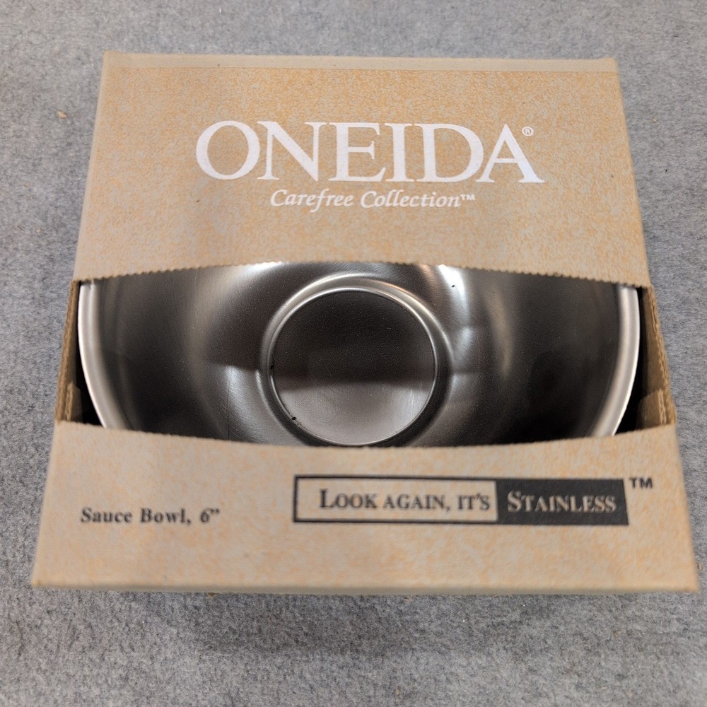 Oneida Carefree Collection Stainless Steel Sauce Bowl with Wood Coaster 8056 - Picture 1 of 5